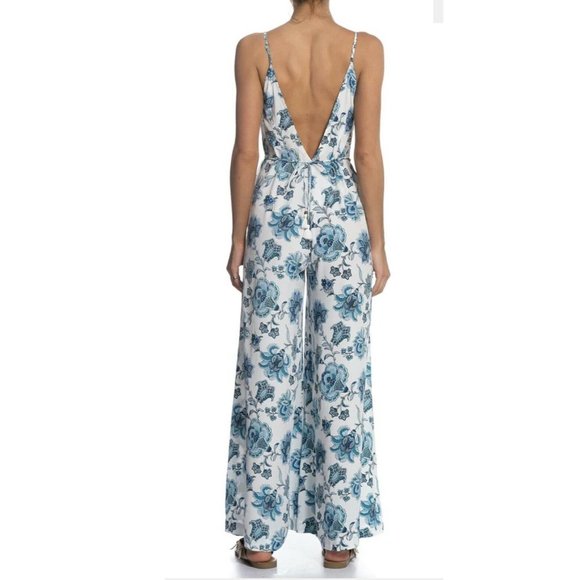 TIGERLILY Aliki Blue Floral Wide Leg Jumpsuit NWT RRP$180 - Picture 5 of 16